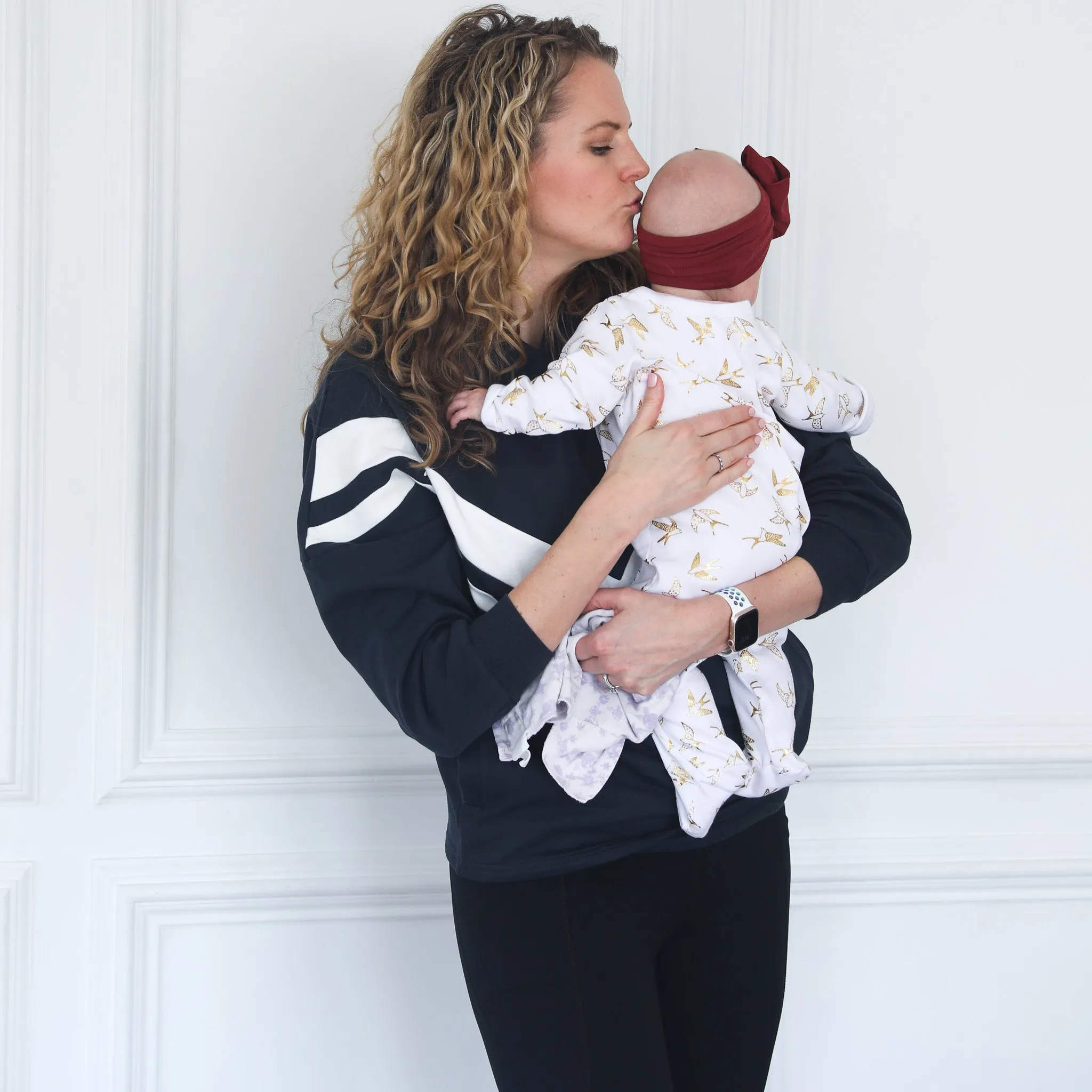 Isabella The Organic Oversized Nursing & Pregnancy Hoodie (Navy White)
